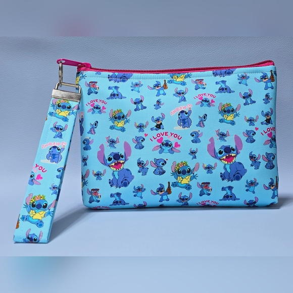 Stitch Wristlet - Picture 5 of 16